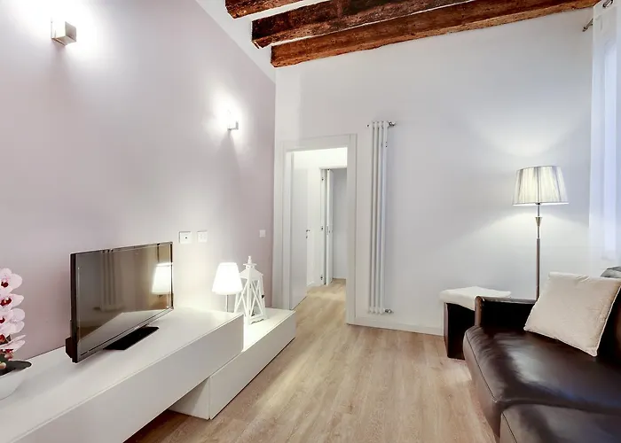 Botteri Palace By Wonderful Italy Lägenhet